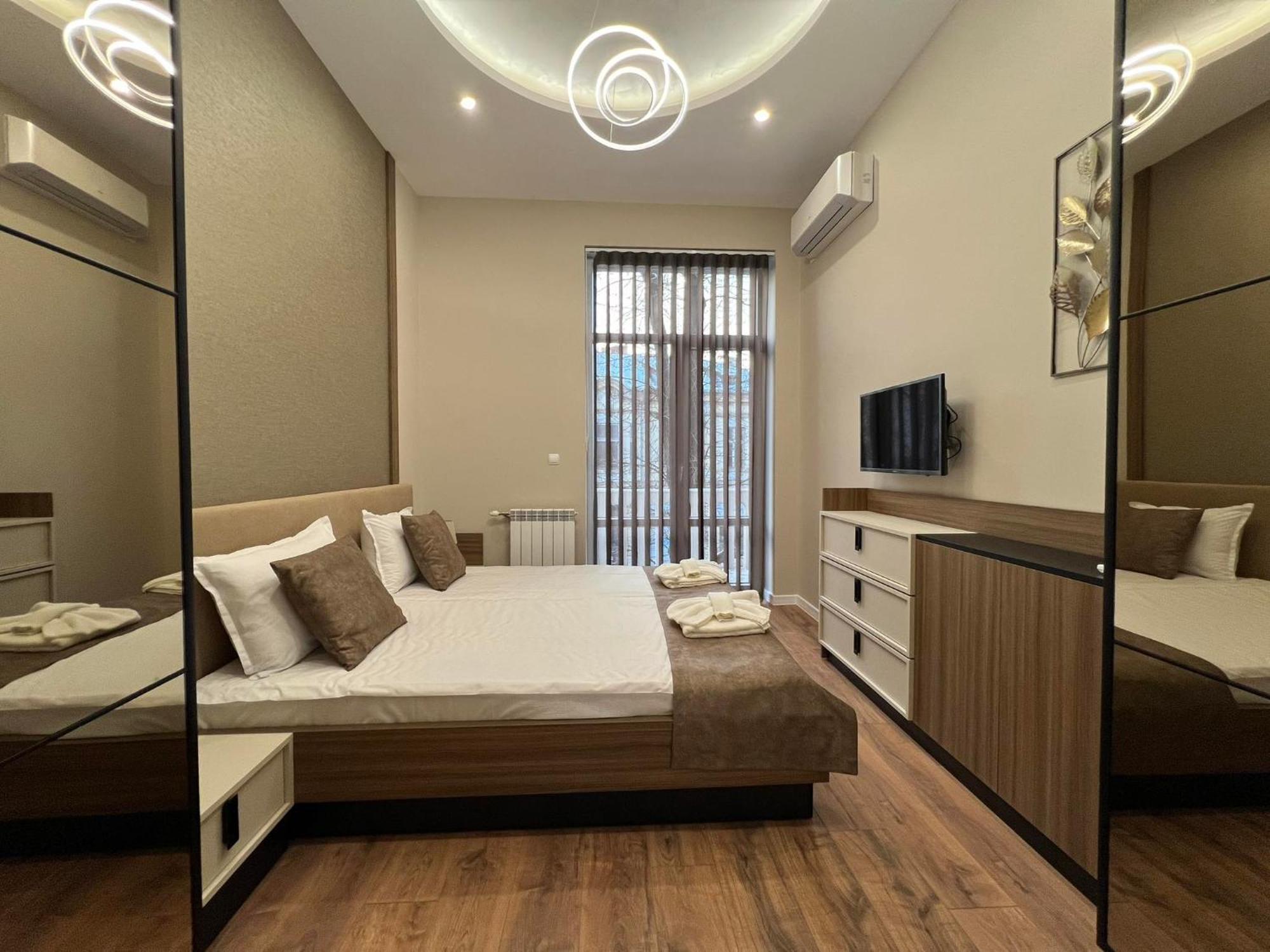 Хотел Vip Apart House Pleven Eksteriør billede